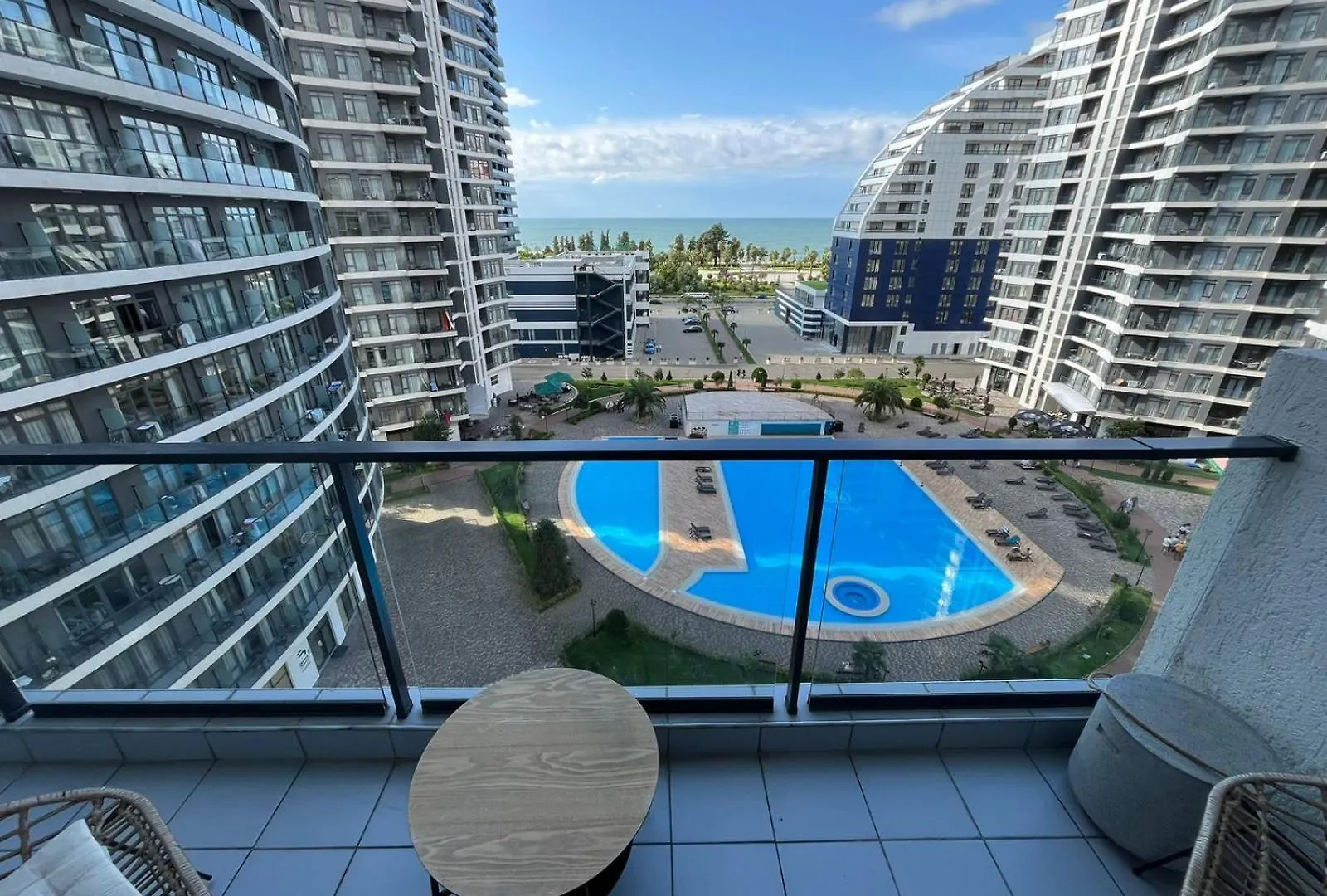 Apartment Stylish Apart With Swimming Pool Batumi